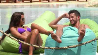 (LAUGHS) - Love Island