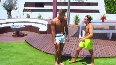 (LAUGHS) - Love Island