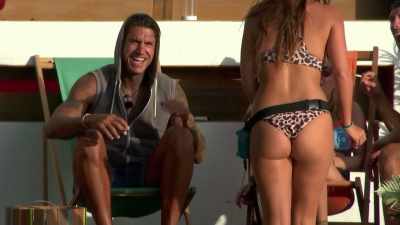 (LAUGHS) - Love Island