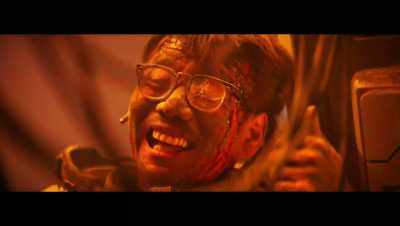[laughs] - The Wandering Earth