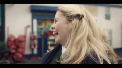 [laughs] - Derry Girls