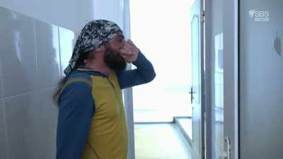 (LAUGHS) - From Russia to Iran: Crossing Wild Frontier