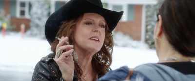 [laughs] - A Bad Moms Christmas