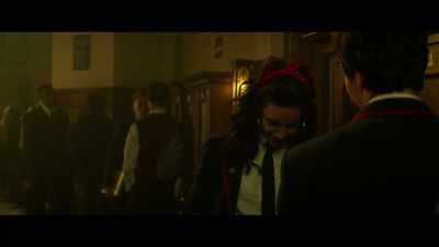 - [laughs]
[speaks Spanish] - Deadly Class