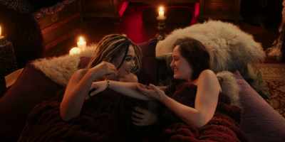 - [laughs]
- Stop and is this rigatoni? - Reginald the Vampire