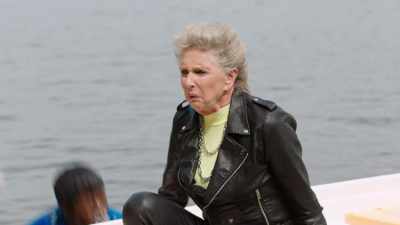 [ Laughs ]
Take her away! - Three Busy Debras