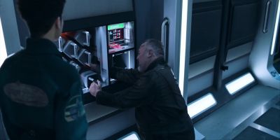 [laughs] Thanks. - The Expanse