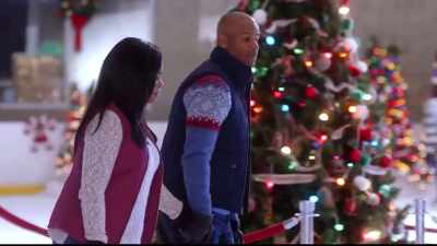 - [laughs] Yeah, she
definitely made a difference - Christmas Everlasting