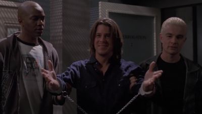 [ Laughs ]
You boys look like
you could use a hug. - Angel