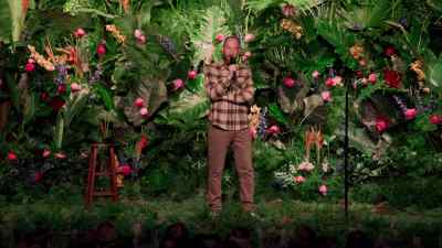 [laughs] You can feel everyone,
like, "Come on, man." - Ari Shaffir: America's Sweetheart