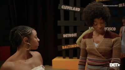 (laughter, excited chatter) - American Soul