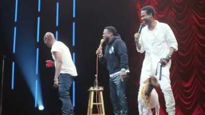 [laughter] - Kevin Hart & Chris Rock: Headliners Only