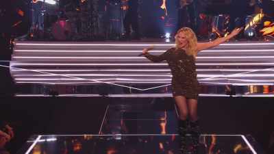 LAUGHTER - An Audience With Kylie