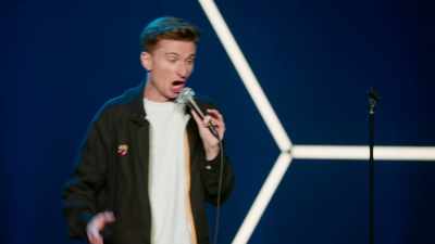 [laughter] - Trevor Wallace: Pterodactyl