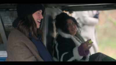 [laughter] - The Girls on the Bus