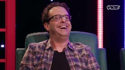 [laughter] - Super Maximum Retro Show