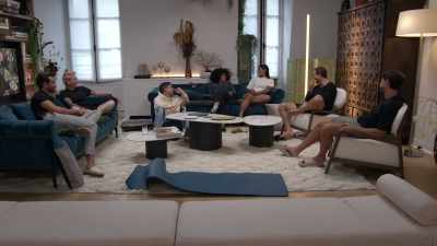 [ Laughter ] - Love Trip: Paris