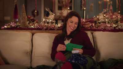[laughter] - Haul Out the Holly: Lit Up