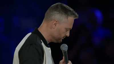 [laughter] - Nate Bargatze: Hello World