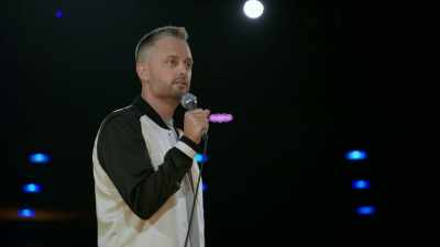 [laughter] - Nate Bargatze: Hello World