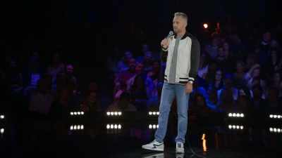 [laughter] - Nate Bargatze: Hello World