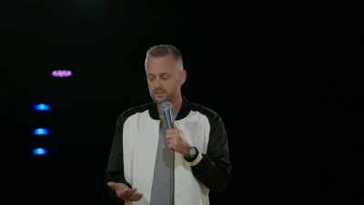 [laughter] - Nate Bargatze: Hello World