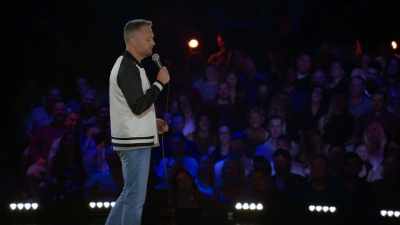 [laughter] - Nate Bargatze: Hello World