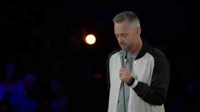 [laughter] - Nate Bargatze: Hello World