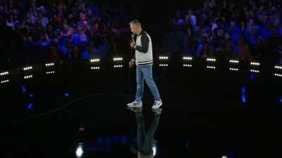 [laughter] - Nate Bargatze: Hello World
