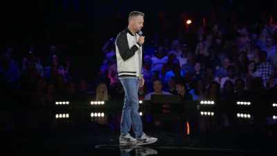[laughter] - Nate Bargatze: Hello World
