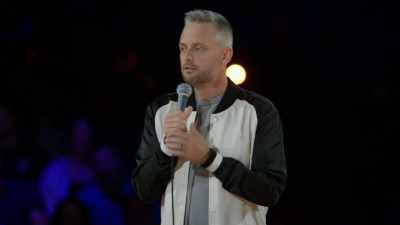 [laughter] - Nate Bargatze: Hello World
