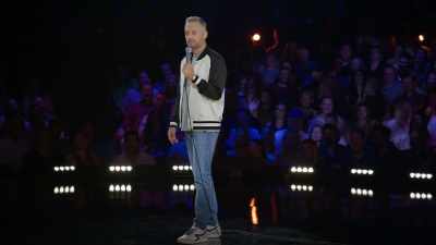 [laughter] - Nate Bargatze: Hello World