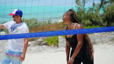 [laughter] - The Real Housewives Ultimate Girls Trip