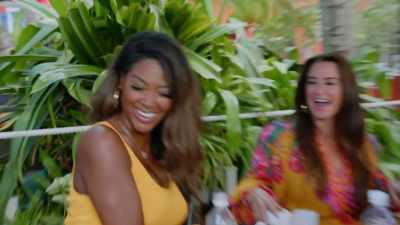 [laughter] - The Real Housewives Ultimate Girls Trip