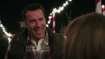 [LAUGHTER] - Zoey's Extraordinary Christmas