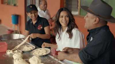 [laughter] - Eva Longoria: Searching for Mexico