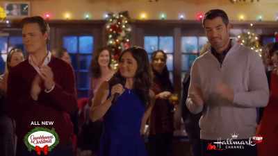 [laughter] - Christmas She Wrote