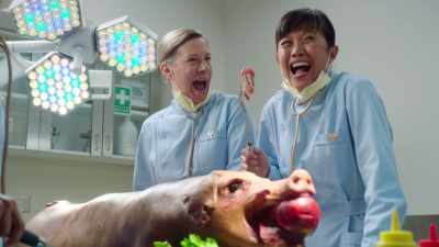 [ Laughter ] - Three Busy Debras