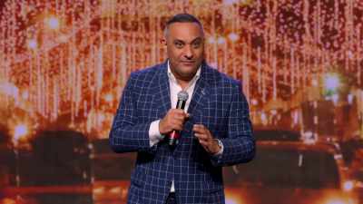 [LAUGHTER] - Russell Peters: Deported