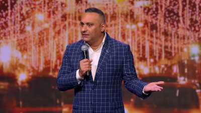 [LAUGHTER] - Russell Peters: Deported