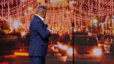 [LAUGHTER] - Russell Peters: Deported