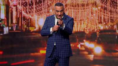 [LAUGHTER] - Russell Peters: Deported