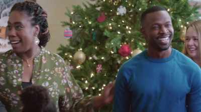 [laughter] - Christmas Hotel