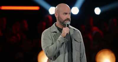 [laughter] - Tom Segura: Sledgehammer