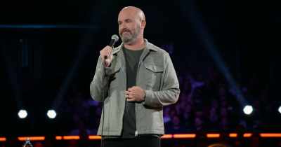 [laughter] - Tom Segura: Sledgehammer