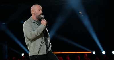 [laughter] - Tom Segura: Sledgehammer