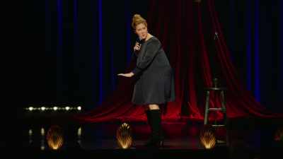 [laughter] - Amy Schumer: Growing