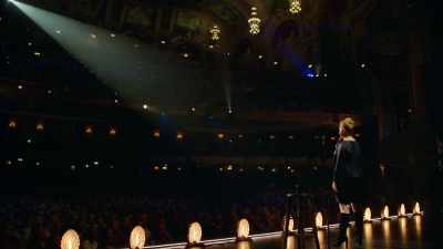 [laughter] - Amy Schumer: Growing