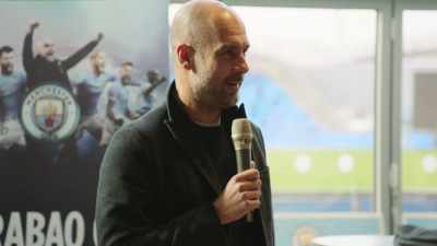 [laughter] - All or Nothing: Manchester City