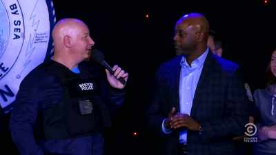 [laughter] - Jeff Ross Roasts Cops